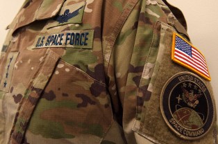 Космические силы США начали готовиться к операциям за пределами околоземной орбиты